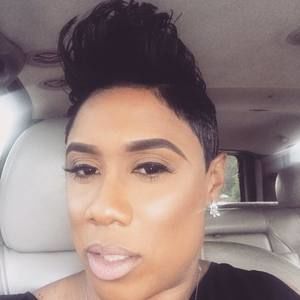 Meet your Posher, Shauna